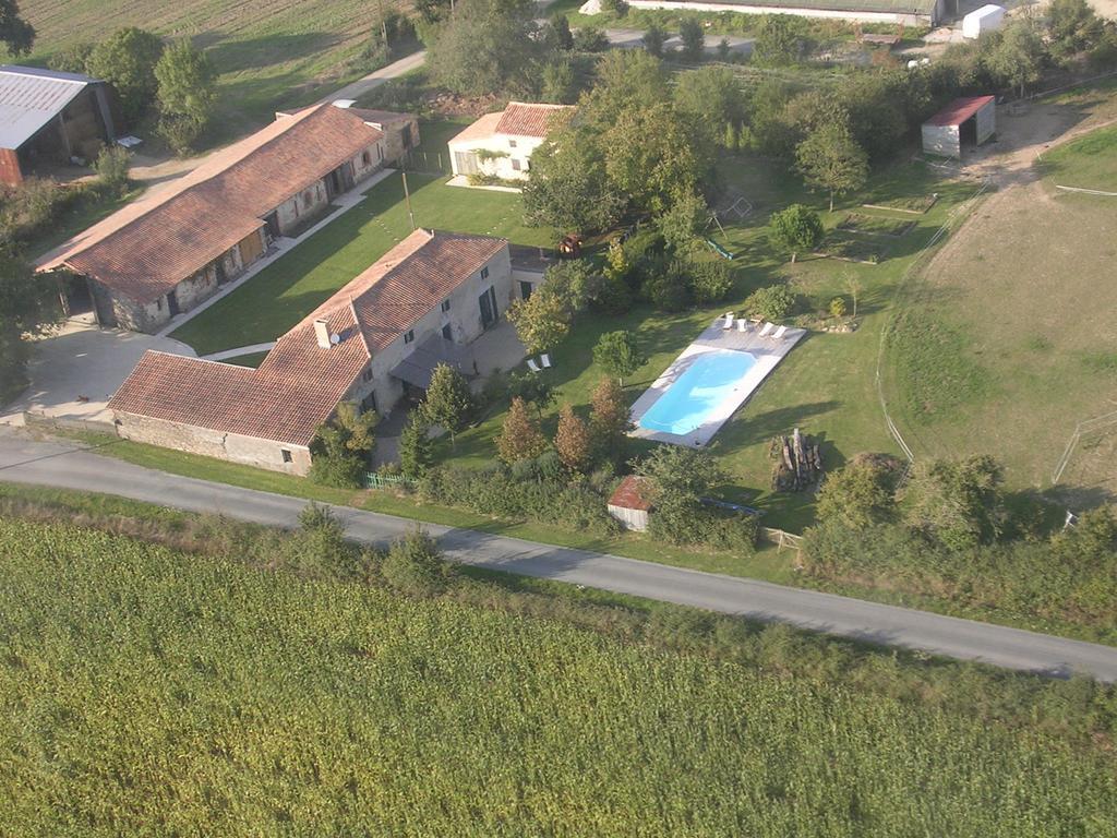 Le Vieux Logis De La Galocherie Sainte-Florence Exterior photo